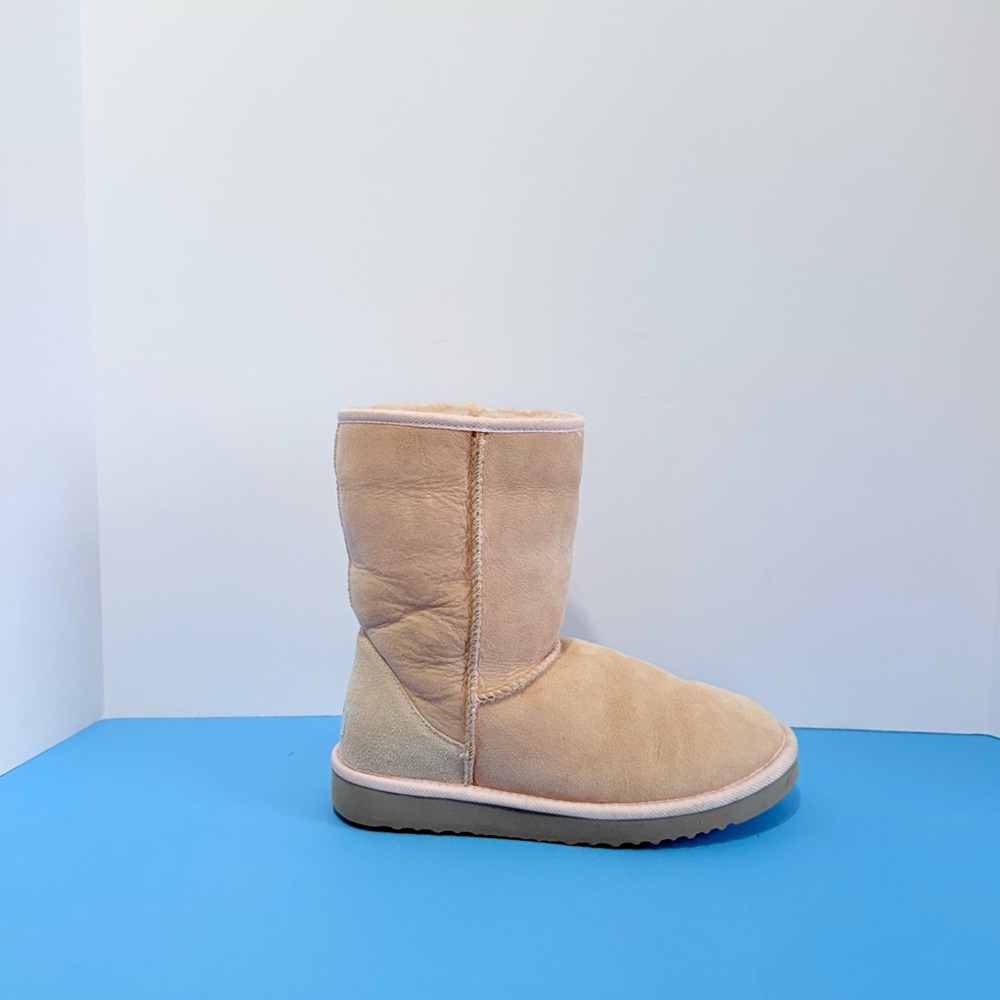 UGG Classic Tan Winter Boots Size Women 7 - Picture 7 of 14